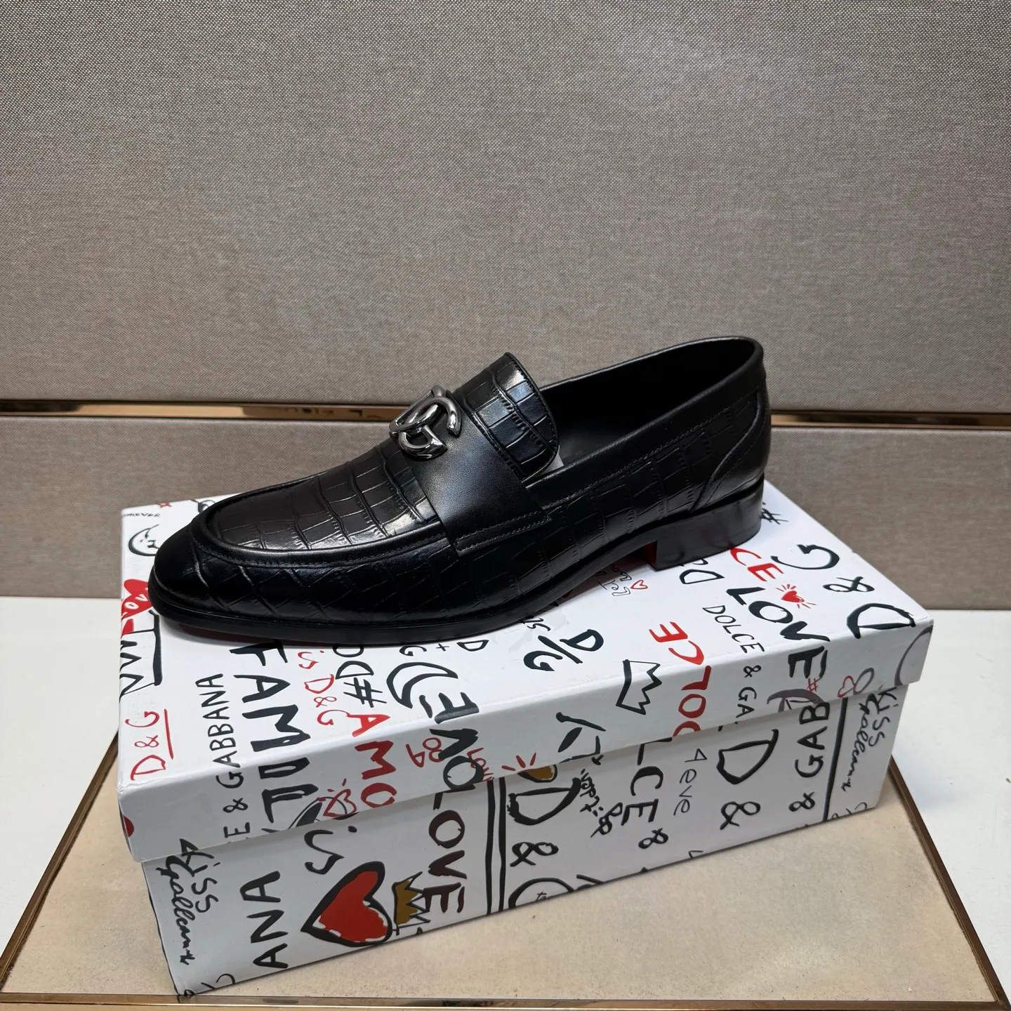Men's men's shoes 💰pp520【DG～】Men's casual formal leather shoes 2025z cabinet sales simultaneously 🔶Size: 38-44#️⃣ 🔷2 colors🔜The upper is made of cowhide stitching ➕Cowhide lining, comfortable and breathable, sole: original comfortable, wear-resistant and non-slip outsole, ⚠️real thing📱photographed🎬real thing is better📢📢📢